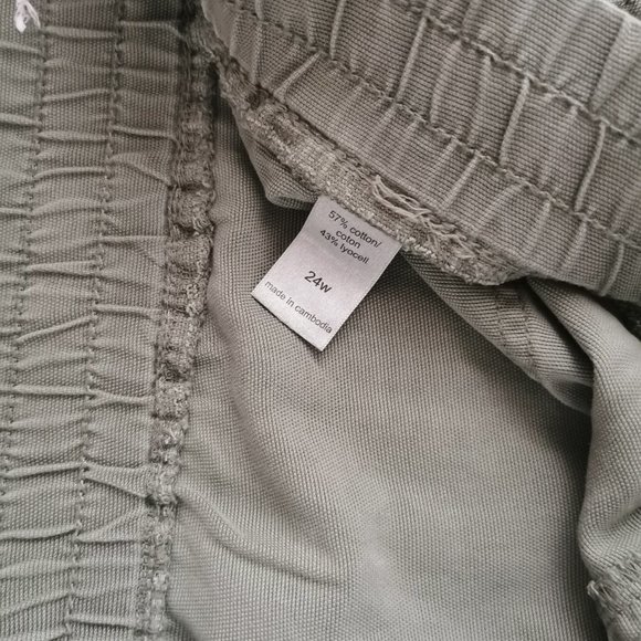 Maurices cargo like pant - Picture 3 of 3